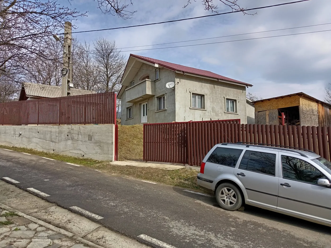 Imagine Casă cu teren în Tulnici